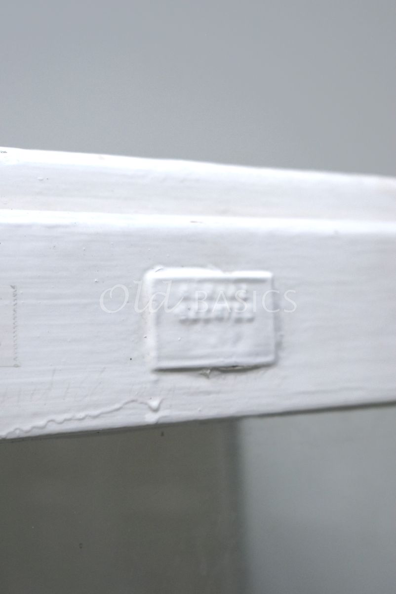 Detail van Dokterskast, wit, materiaal hout